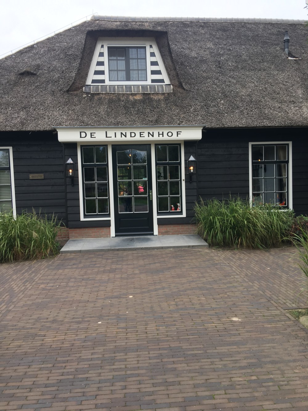 A4EE3EDE-C344-4311-AABD-CFFE64DF9812